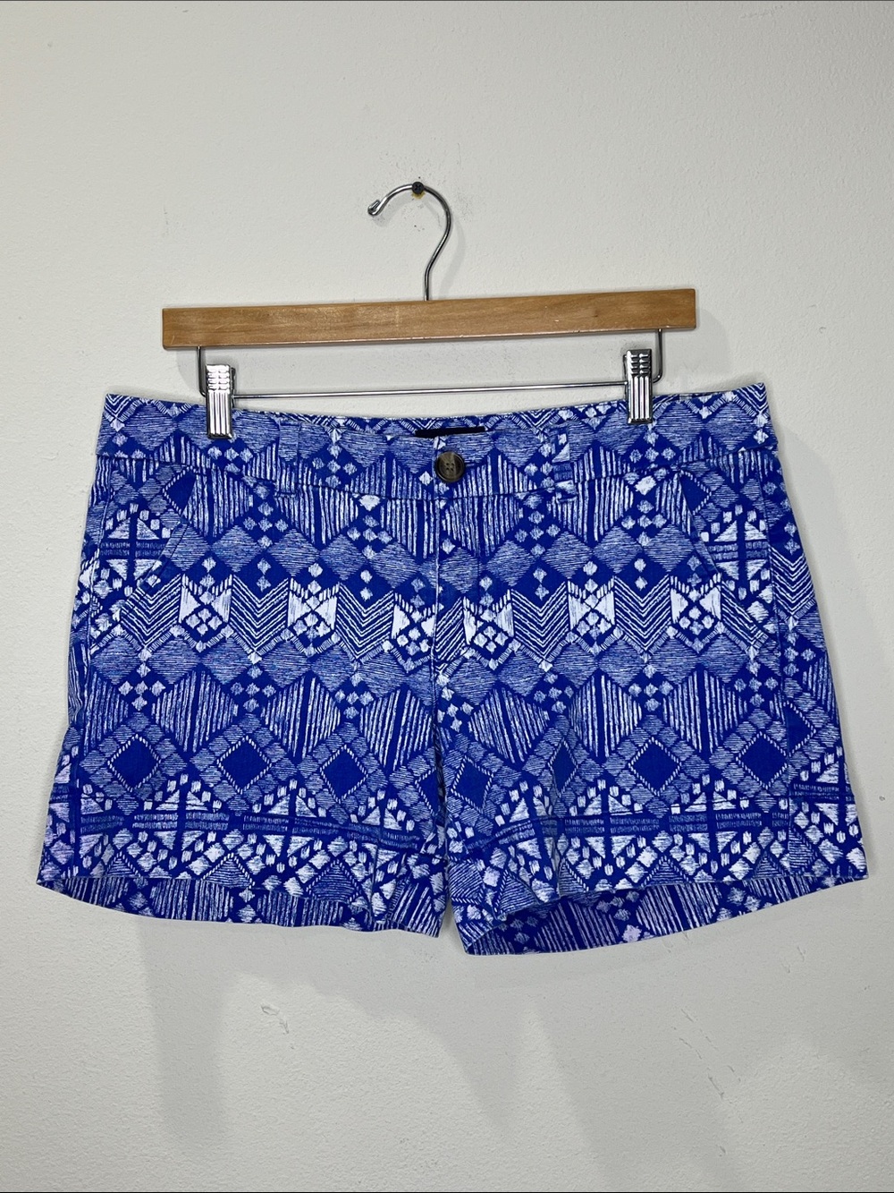 Blue Geometric Print Women's Shorts